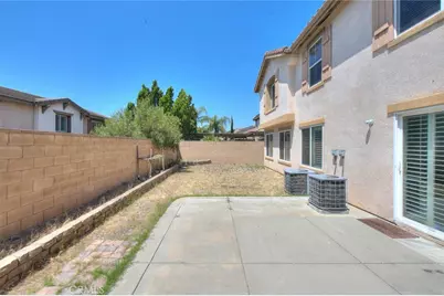 16865 Cascades Place, Fontana, CA 92336 - Photo 65