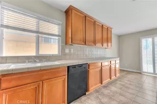 16865 Cascades Pl, Fontana, CA 92336 - Photo 19