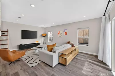 1029 Keniston Avenue, Los Angeles, CA 90019 - Photo 9