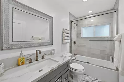 1029 Keniston Avenue, Los Angeles, CA 90019 - Photo 25