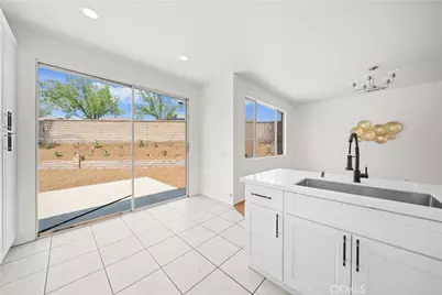 16836 Baltusrol, Fontana, CA 92336 - Photo 11