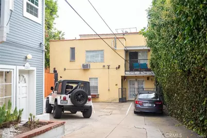 1204 N Clark, West Hollywood, CA 90069 - Photo 13