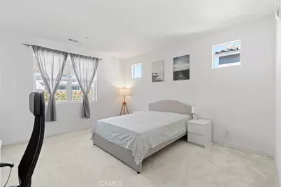 15946 Caterpillar, Fontana, CA 92336 - Photo 9