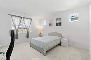 15946 Caterpillar, Fontana, CA 92336 - Photo 9