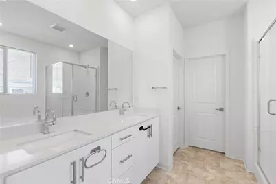 15946 Caterpillar, Fontana, CA 92336 - Photo 11