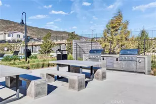 15946 Caterpillar, Fontana, CA 92336 - Photo 23