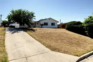 2425 Castle Dr, Bakersfield, CA 93306 - Photo 3