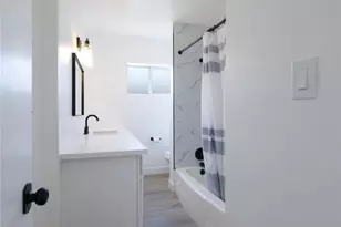 2425 Castle Dr, Bakersfield, CA 93306 - Photo 15