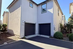 9942 Del Surf Ln, Elk Grove, CA 95757 - Photo 3