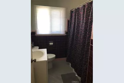 301 W 6th Street, Gilroy, CA 95020 - Photo 7