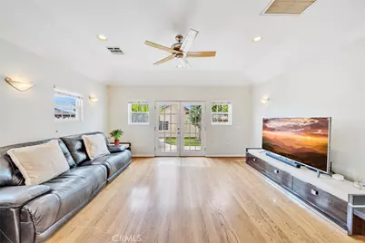 3170 E Green Street, Pasadena, CA 91107 - Photo 5
