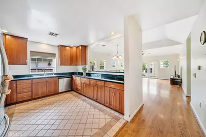 3170 E Green Street, Pasadena, CA 91107 - Photo 7