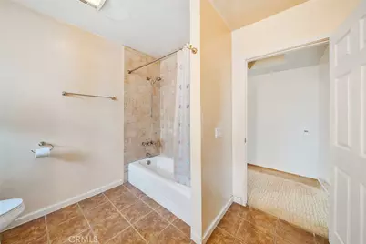 3170 E Green Street, Pasadena, CA 91107 - Photo 17