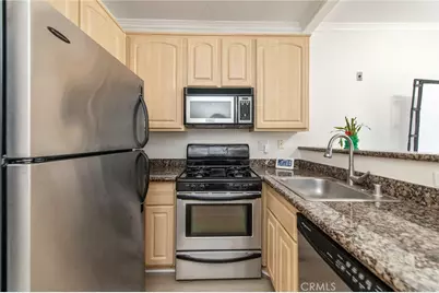 300 N El Molino #312, Pasadena, CA 91101 - Photo 7