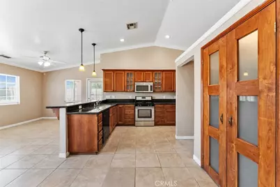 10206 Evelyn, California City, CA 93505 - Photo 5
