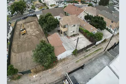 1229 W 37th Drive, Los Angeles, CA 90007 - Photo 3