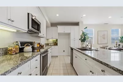 291 E Arrow #17, Glendora, CA 91740 - Photo 5