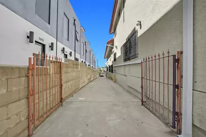 991 Everett, Los Angeles, CA 90026 - Photo 13