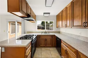2701 S Whispering Lakes Ct, Ontario, CA 91761 - Photo 9