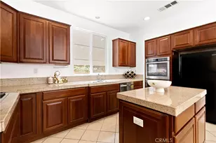 80 Wonderland, Irvine, CA 92620 - Photo 5