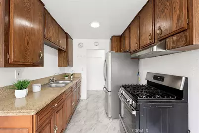 3000 Vineland Ave Unit#10, Baldwin Park, CA 91706 - Photo 9