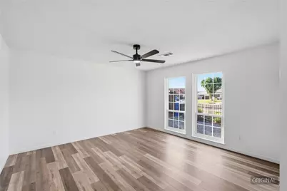 931 Orangewood Court, Lemoore, CA 93245 - Photo 11