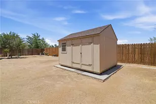 15988 Arroyo Dr, Victorville, CA 92395 - Photo 19