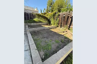 933 S Mullen Avenue, Los Angeles, CA 90019 - Photo 47