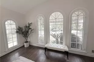 933 S Mullen Ave, Los Angeles, CA 90019 - Photo 11