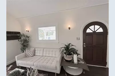 933 S Mullen Avenue, Los Angeles, CA 90019 - Photo 9