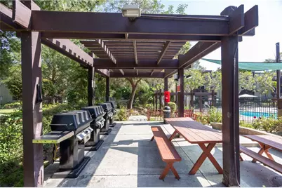 5860 Benner Street #201, Los Angeles, CA 90042 - Photo 11