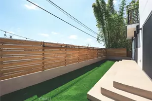 542 N Commonwealth, Los Angeles, CA 90004 - Photo 51