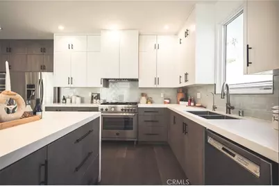 542 N Commonwealth, Los Angeles, CA 90004 - Photo 25