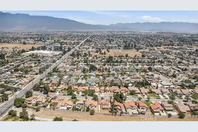 16145 Seville, Fontana, CA 92335 - Photo 47
