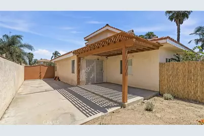 16145 Seville, Fontana, CA 92335 - Photo 33