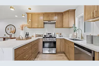7500 Vassar, Canoga Park, CA 91303 - Photo 9