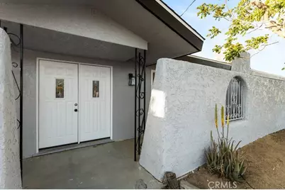 57526 Onaga, Yucca Valley, CA 92284 - Photo 7
