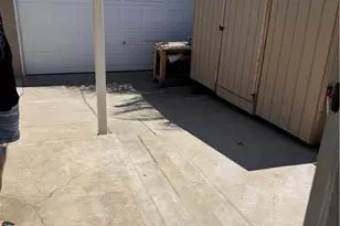 921 Hollowell, Ontario, CA 91762 - Photo 41