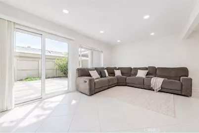 47 Fox #27, Irvine, CA 92614 - Photo 5