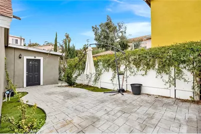1109 S Dacotah, Los Angeles, CA 90023 - Photo 19