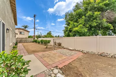 903 W Gladstone, Azusa, CA 91702 - Photo 17
