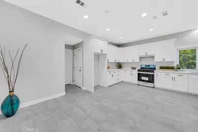 404 E Kingsley Avenue, Pomona, CA 91767 - Photo 21