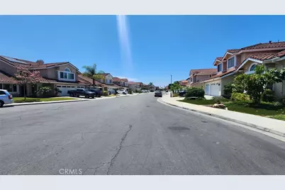 9551 Westbourne Court, Cypress, CA 90630 - Photo 3
