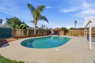 956 Clover, Hanford, CA 93230 - Photo 3
