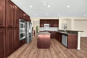 17081 Greentree Dr, Riverside, CA 92503 - Photo 17