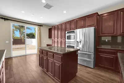17081 Greentree Drive, Riverside, CA 92503 - Photo 19