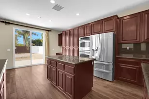 17081 Greentree Dr, Riverside, CA 92503 - Photo 19