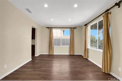 17081 Greentree Drive, Riverside, CA 92503 - Photo 7