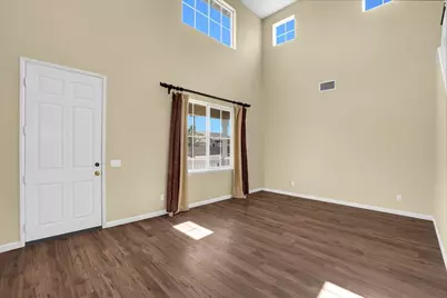 17081 Greentree Drive, Riverside, CA 92503 - Photo 5