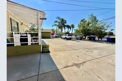 17032 Malaga Street, Fontana, CA 92336 - Photo 7